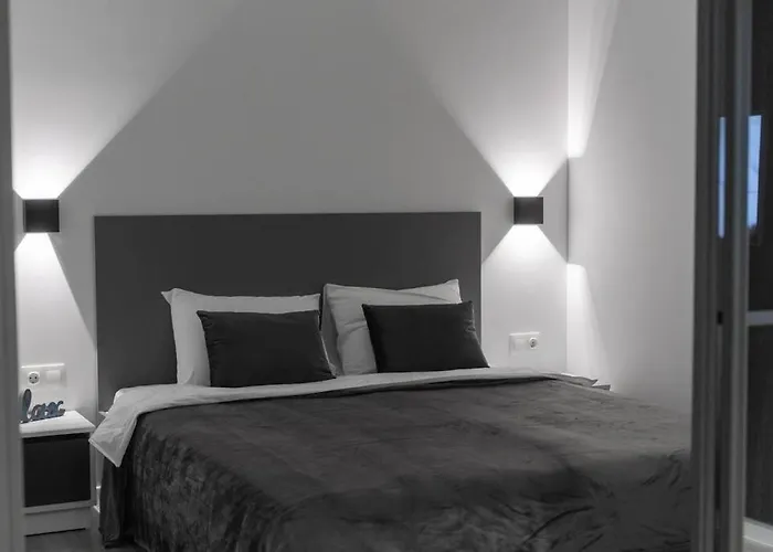 Rentwill Apartments Blue